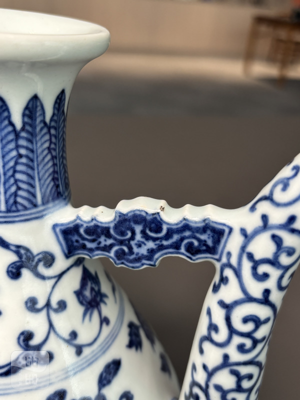 清乾隆 青花开光折枝花果纹执壶 - 图14